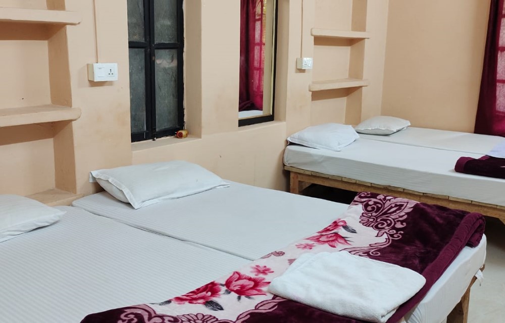 HosteLaVie Varanasi Slider Pictures