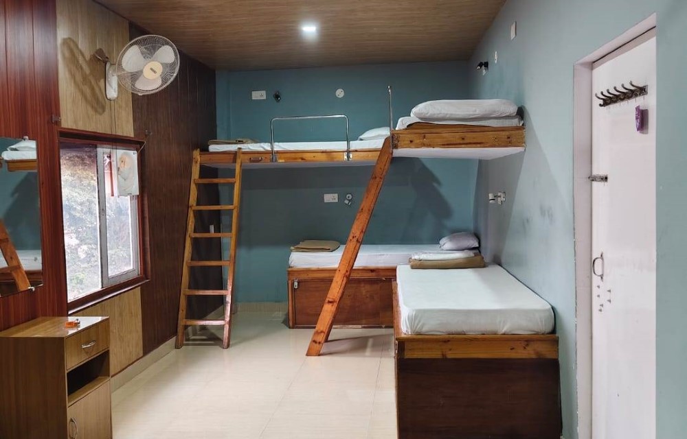 HosteLaVie Varanasi Slider Pictures