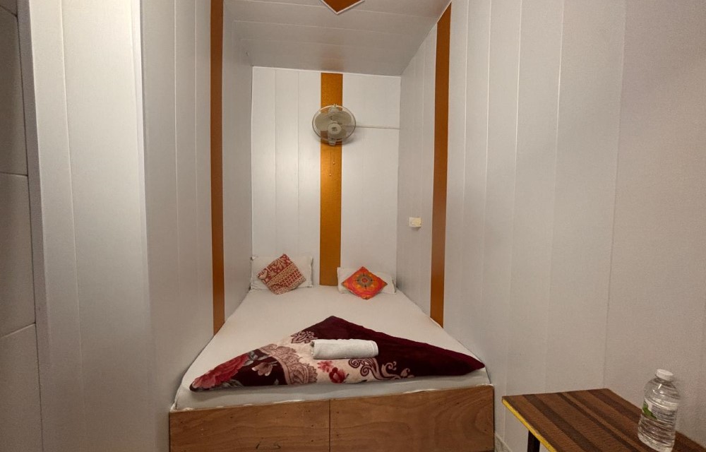 HosteLaVie Varanasi Slider Pictures