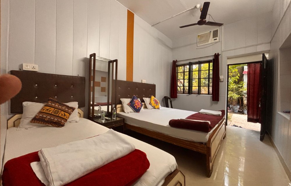 HosteLaVie Varanasi Rooms Pictures